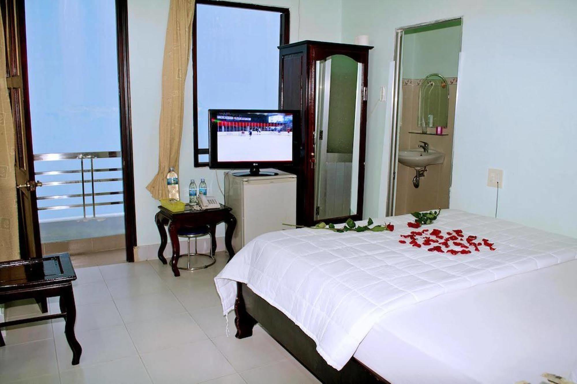 Ht3 Hotel Nha Trang Exterior foto